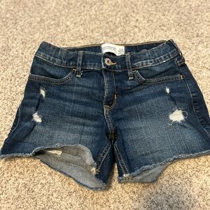 Abercrombie Kids Mid Rise Midi Shorts